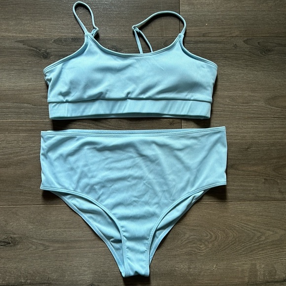 2 Maternity Bikinis - Picture 2 of 9